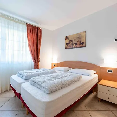 Cesa Primula Apartman *